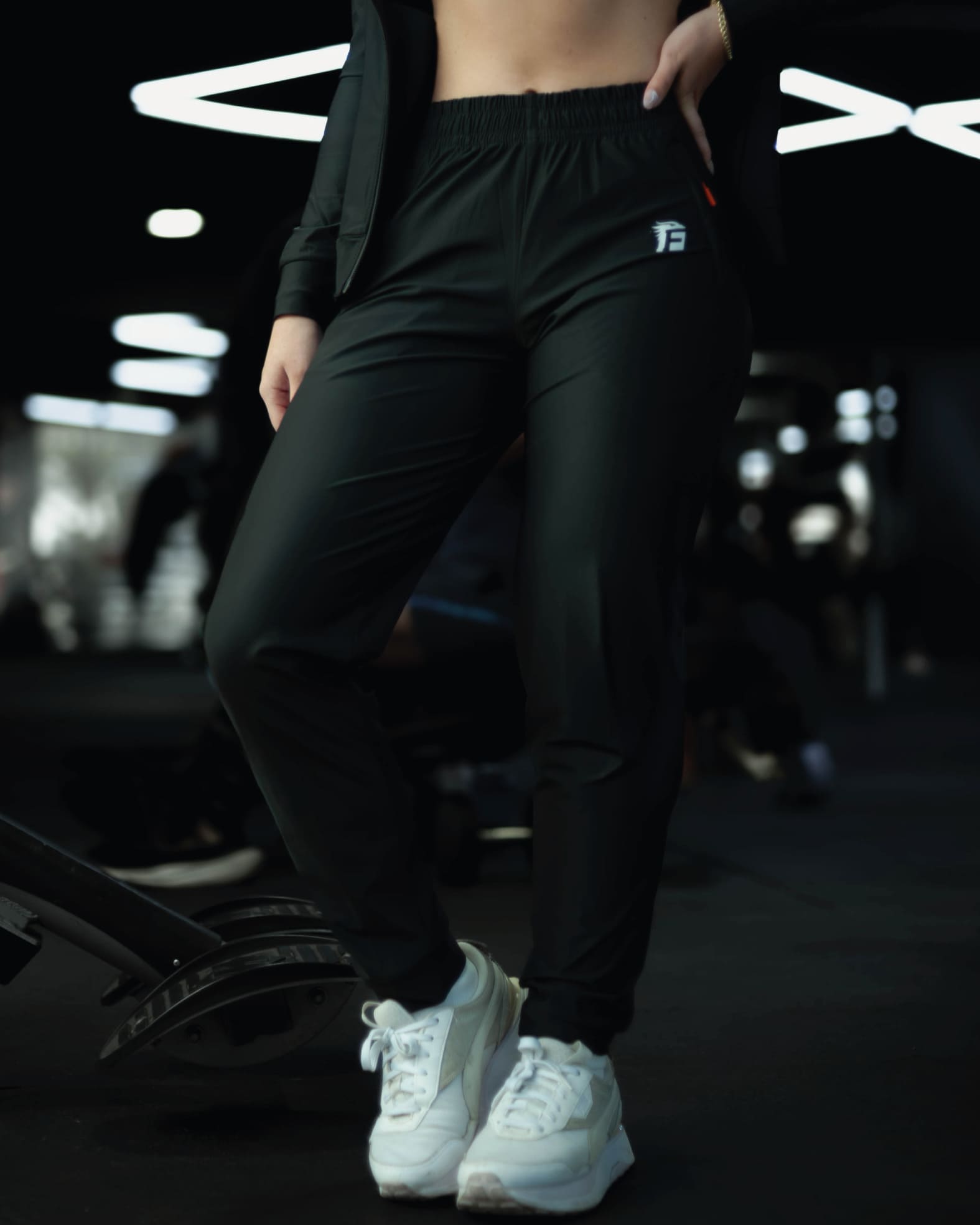 ACTIVE RUNNING JOGGER – BLACK