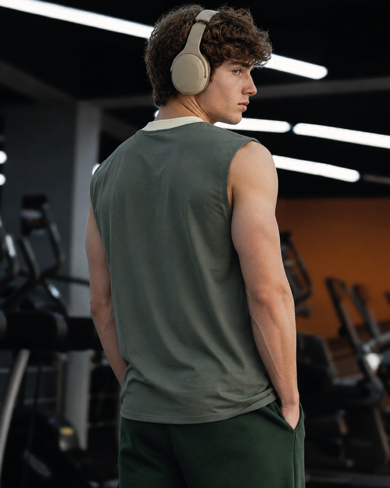 UNIVERSITY ATHLETIC PUMP TANK - LEAF GREEN