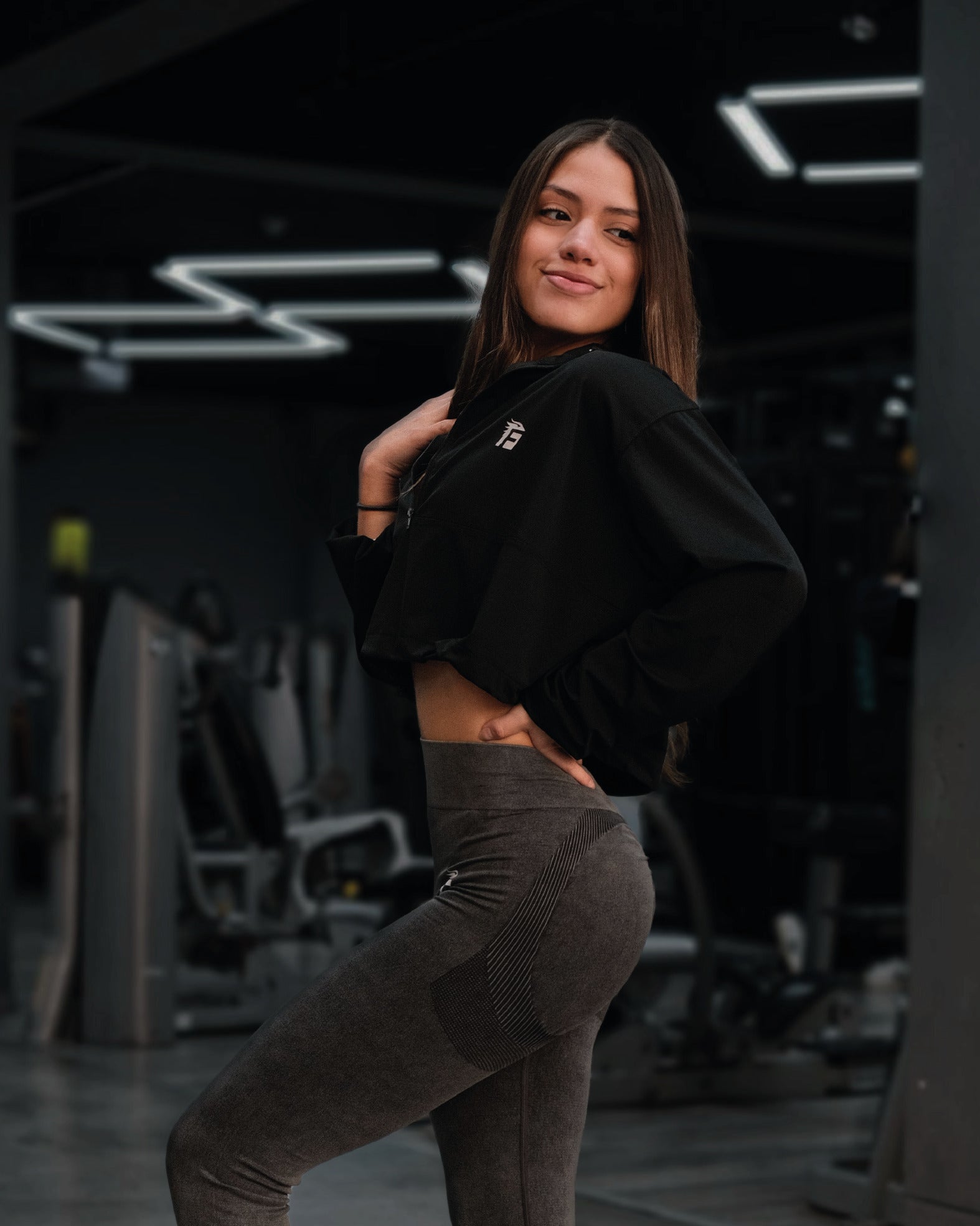 ACTIVE WINDBREAKER JACKET - BLACK
