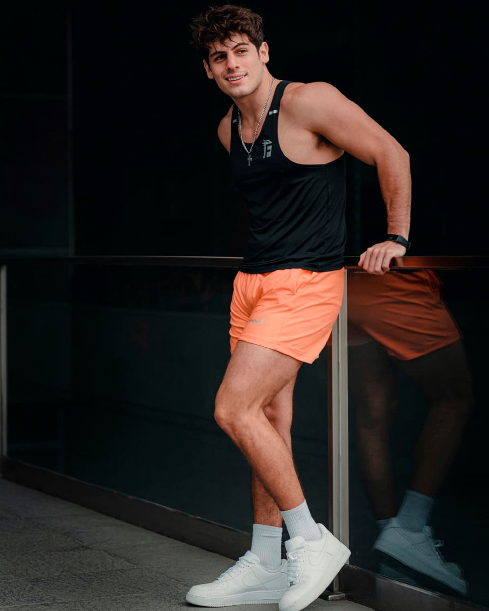 VERSATILITY TANK - BLACK