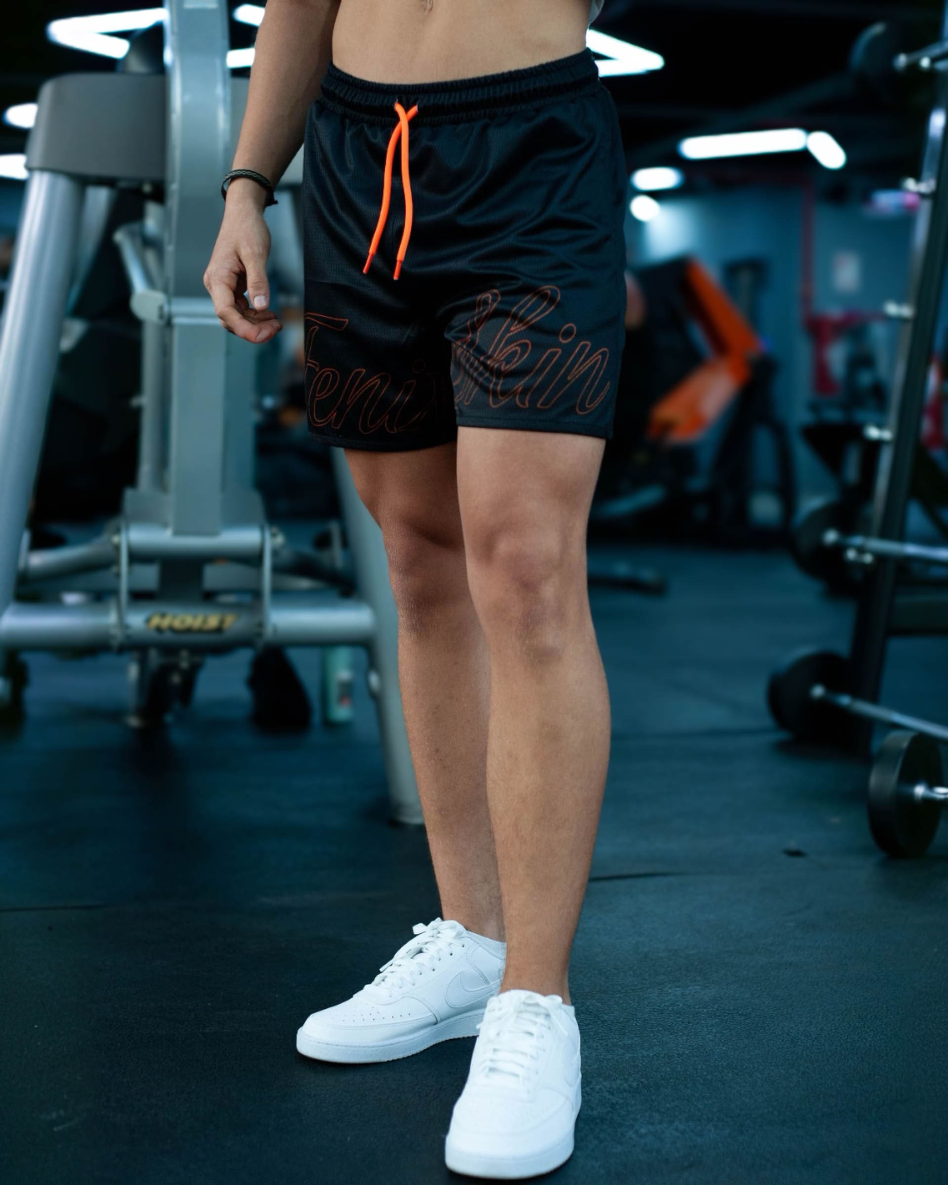 CALIFORNIA 5’ iNCH RAVE SHORT - NEON BLACK