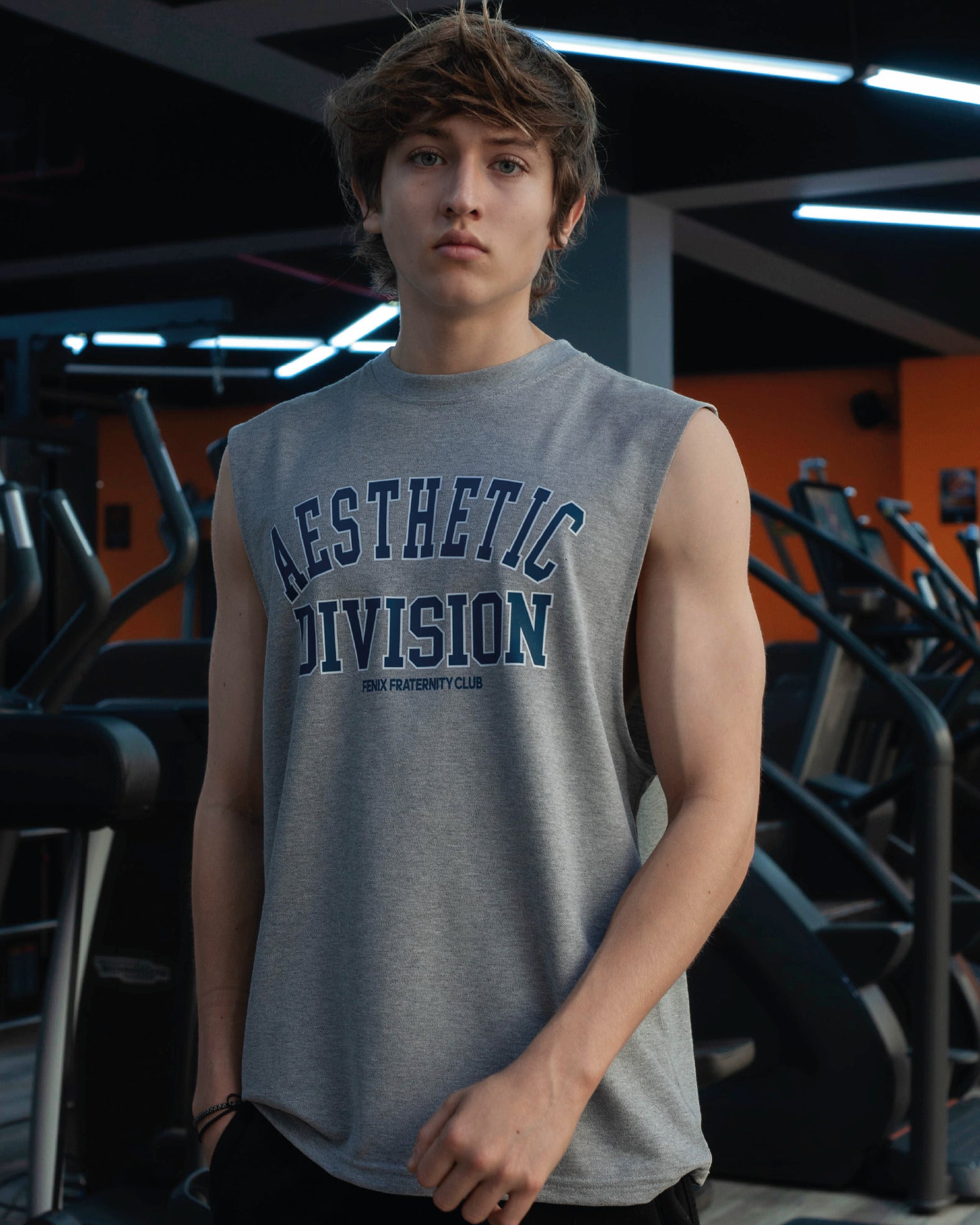 UNIVERSITY PUMP TANK - DOLPHIN GRAY