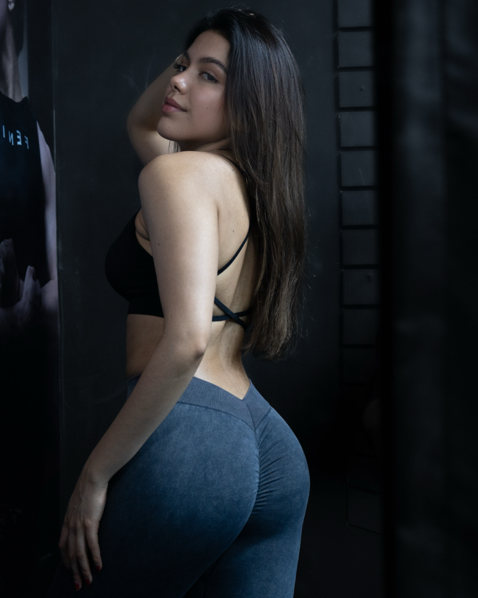 ACID WASH "V" BACK CRUNCH LEGGING - JEAN