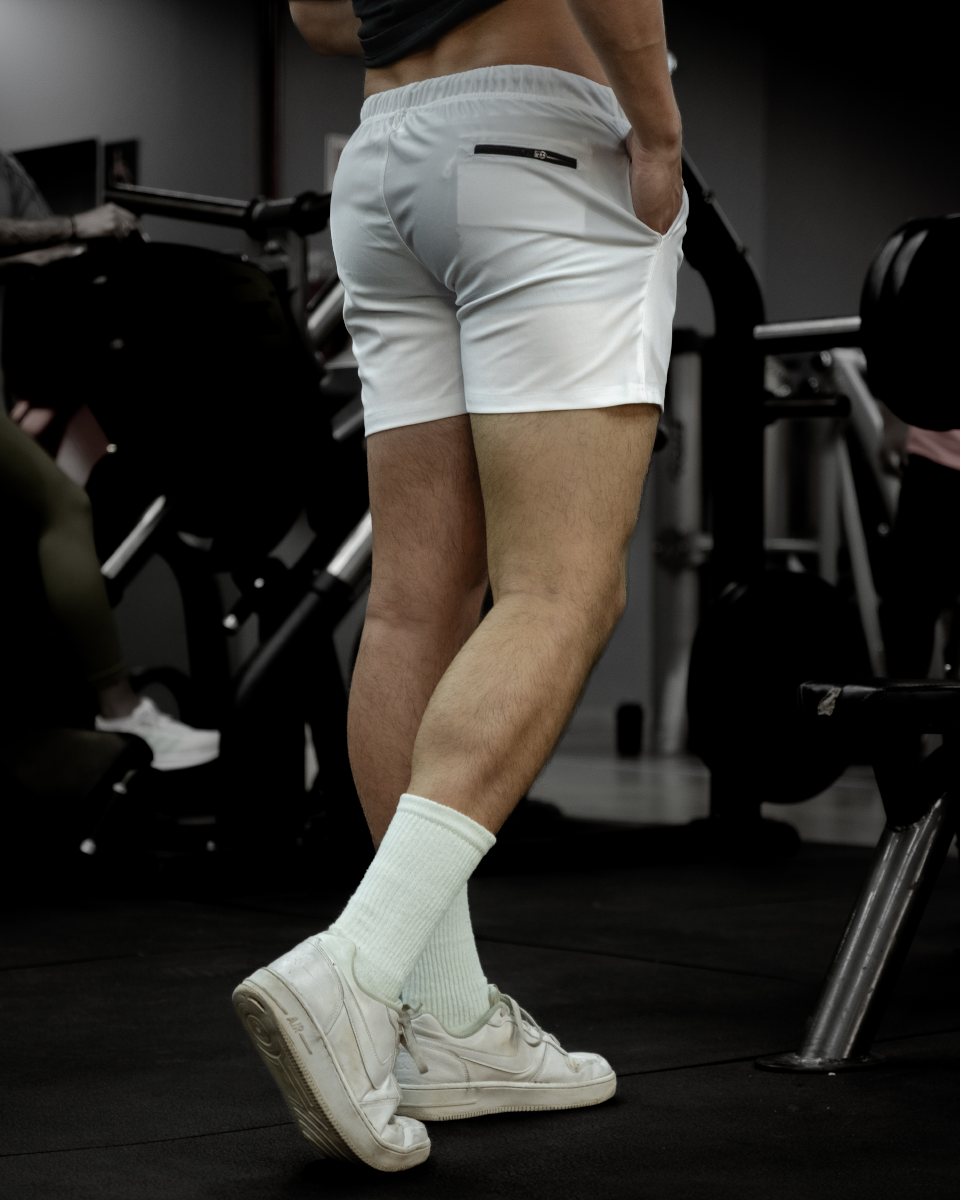 VERSATILITY SQUAT SHORT – WHITE