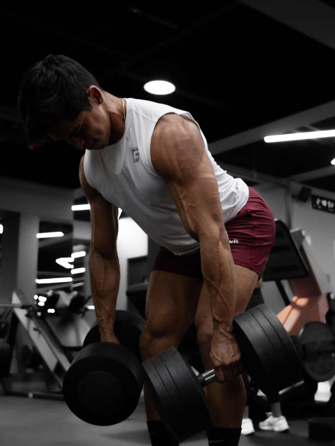VERSATILITY SQUAT SHORT – RED