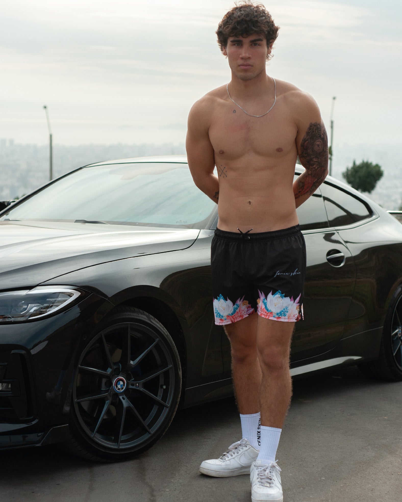 CALIFORNIA 5’ iNCH PARTY SHORT - BLACK