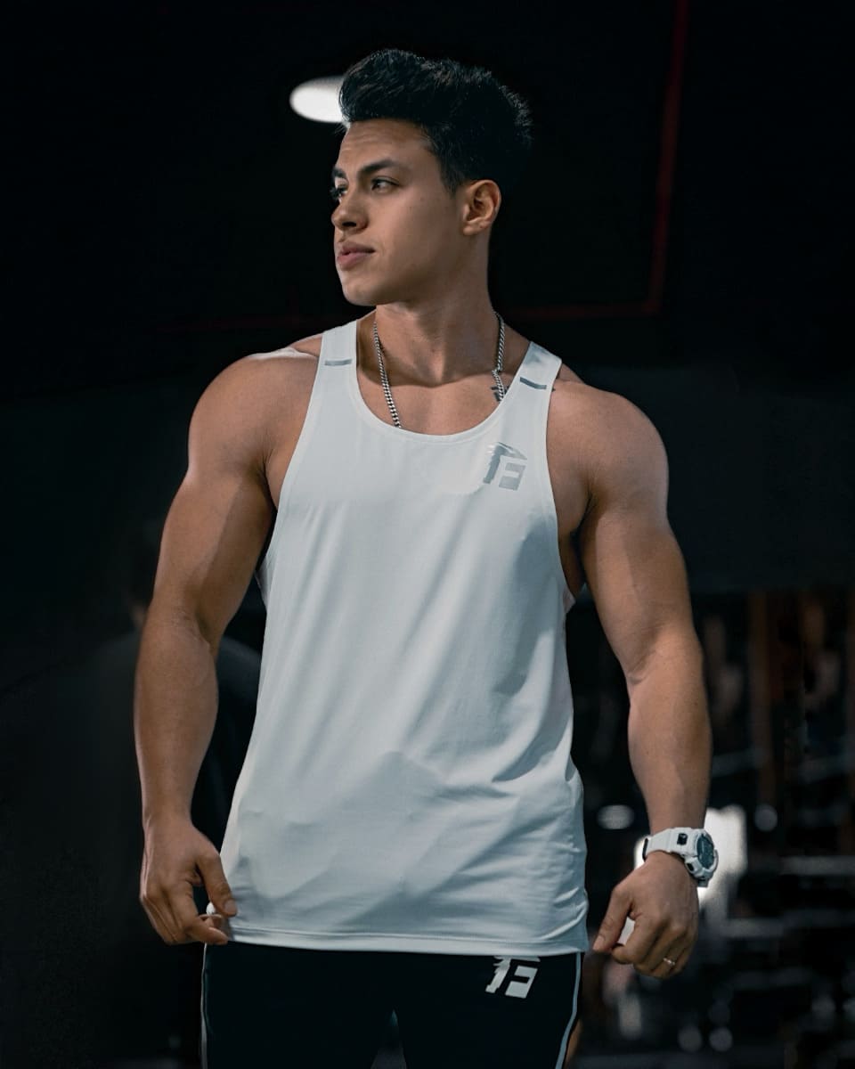 VERSATILITY TANK - WHITE