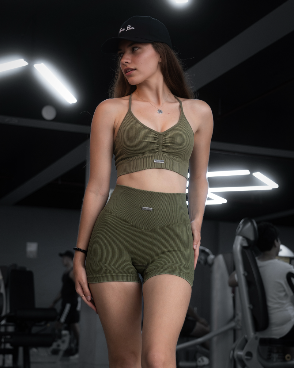 LUX RIB CROP SET – MILITARY GREEN