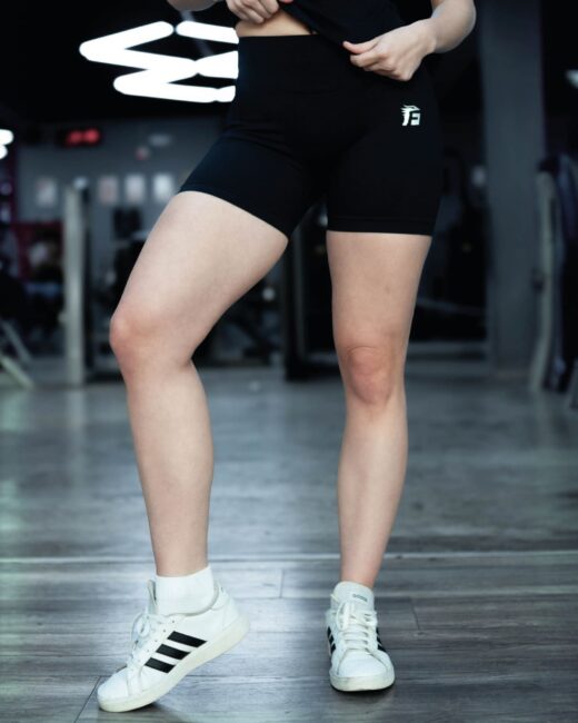 GDC Midi Sculpt Short- Black