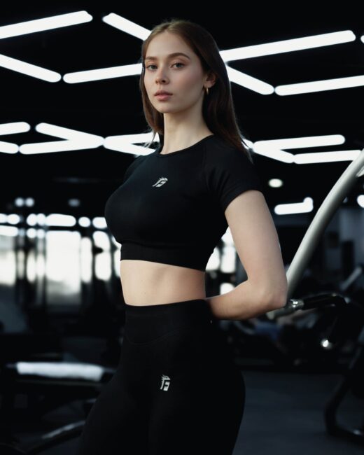 GDC 3/4 Sleeve Crop Top - Black